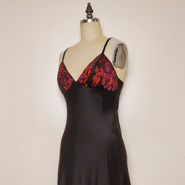 Josie Natori || 100% Silk Slip || Black with Red & Fuchsia Embroidered Detail ||  Size: Small