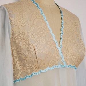 1970's Shadowline || Nylon Pegnoir Robe || Size: Small image 8