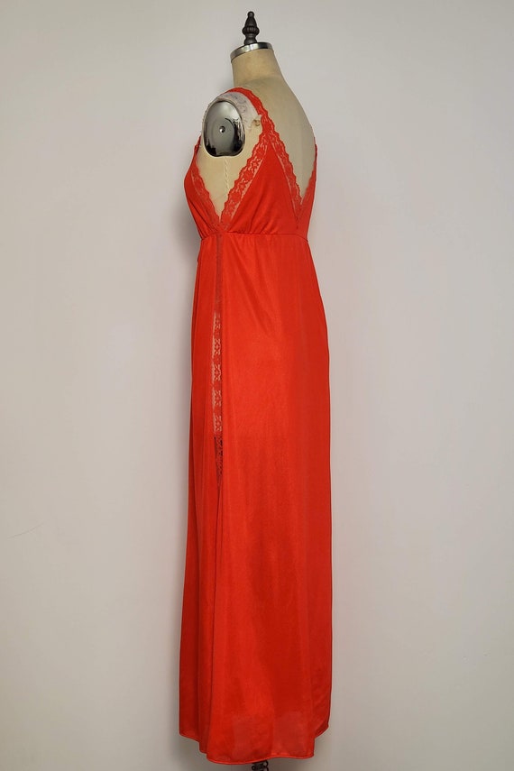 1970's Made in California || Nylon Nightgown || S… - image 3
