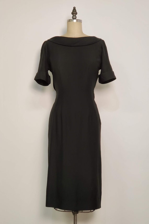 1950's Little Black Dress || Wiggle Dress || Waist