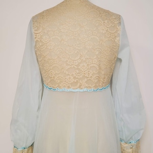 1970's Shadowline || Nylon Pegnoir Robe || Size: Small image 7