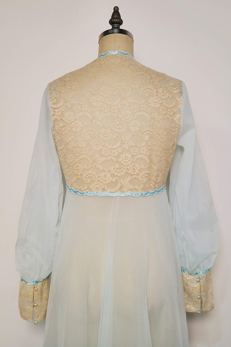1970's Shadowline || Nylon Pegnoir Robe || Size: Small image 7
