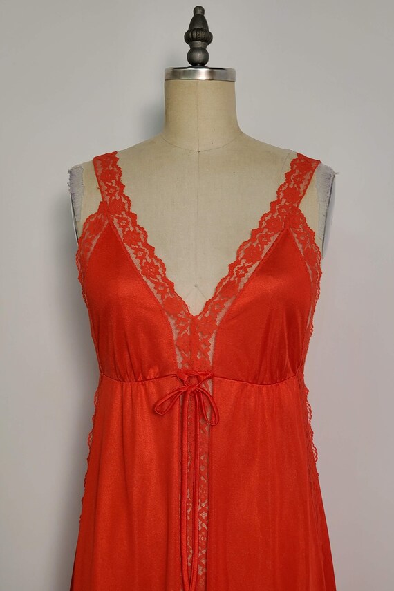 1970's Made in California || Nylon Nightgown || S… - image 5