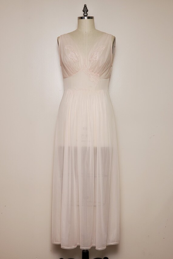 1950-1960's Nightgown || Pink Nylon Chiffon || Siz