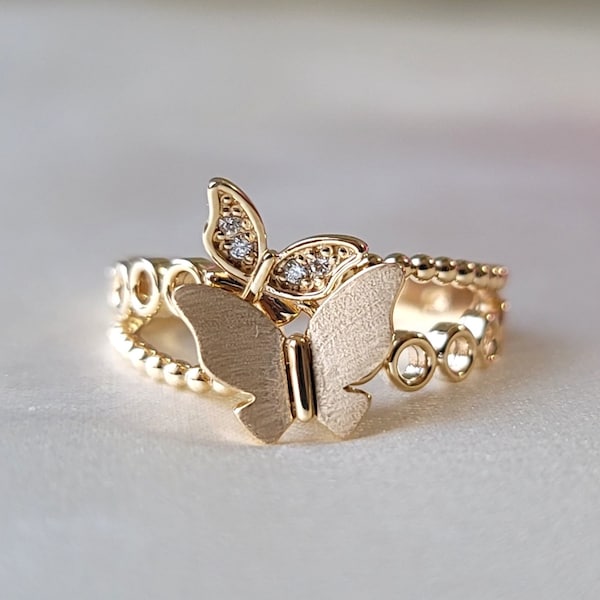 Fly with Me 18K Diamond Ring - 18K Solid Yellow Gold, Melee-Size Diamond, Handmade Gold Ring, Designer's Jewelry