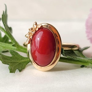 Vintage Red Coral 14K Yellow Gold Ring, Coral Gemstone Ring