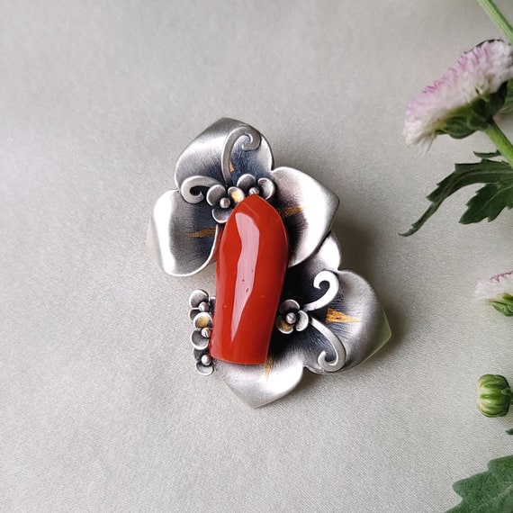 アクセサリー Red coral Needle Point Pendant & Brooch Red coral Needle Point Pendant & Brooch