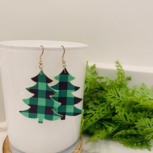Faux Leather Christmas Tree Earrings, Buffalo Plaid Christmas Tree Earrings, Green Buffalo Plaid Earrings, Christmas Tree Earrings