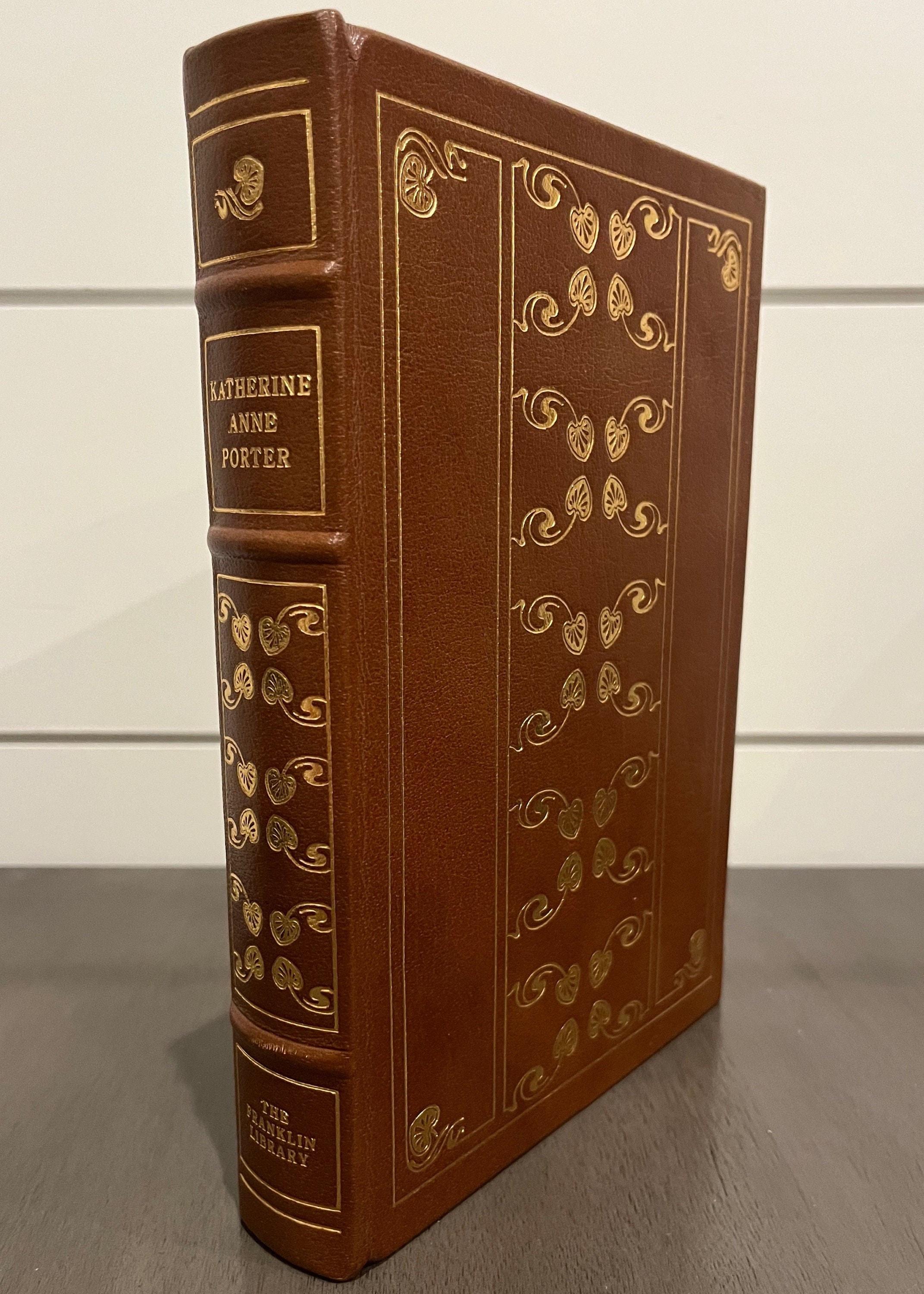 Vintage Leather the Collected Stories of Katherine Anne Porter