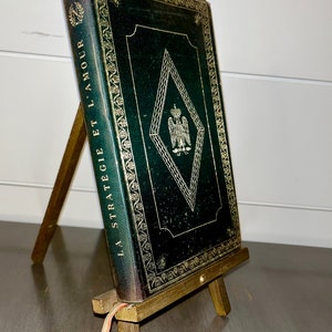 Vintage French Book: La Stratégie et L’Amour (1962) (Strategy and Love) Green Cloth embroidered with Gold Designs