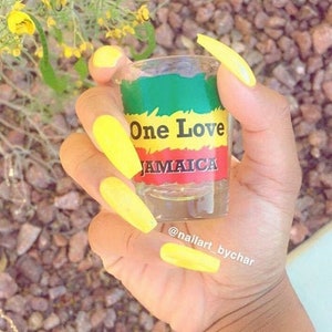 Lemon Squeeze Press On Nails #118