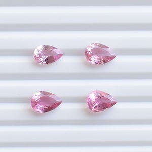 Roze toermalijn gefacetteerde peergeslepen steen uit Nigeria Natuurlijke toermalijn geslepen edelsteen voor het maken van sieraden • Hoge kwaliteit toermalijn