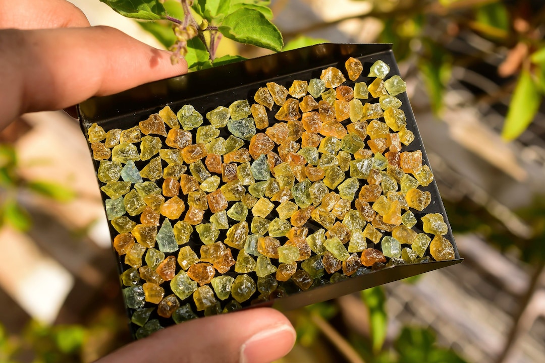 25 Pieces Mix Beryl Raw Natural Gemstones Rough From Africa Untreated ...