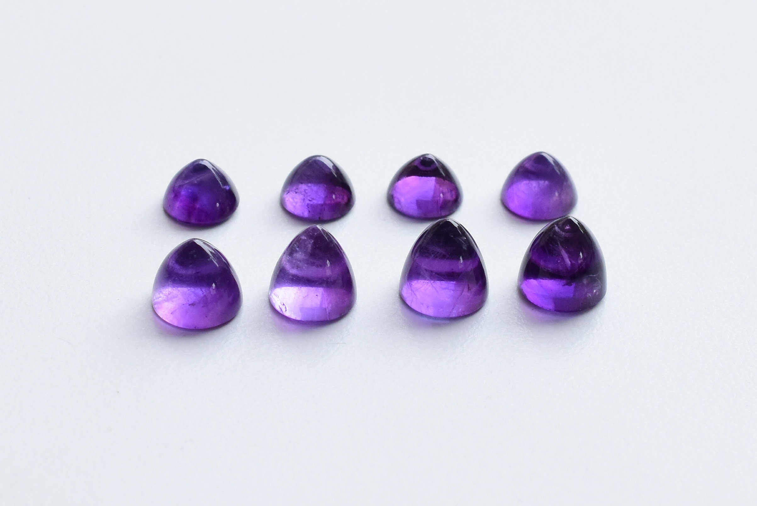 ダークアフリカンアメジスト スムースラウンドバレットカボション 4個