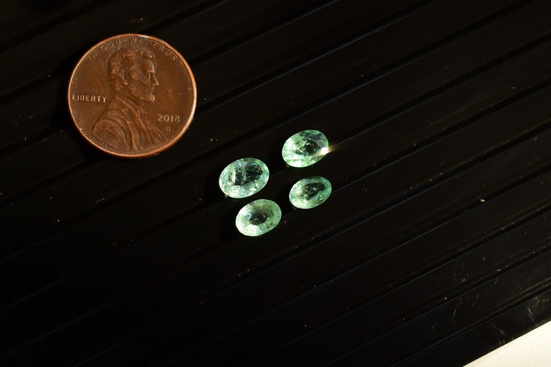 Columbian Emerald Oval Cut Stones | High Quality Natural Emerald Cut Stones with high Transparency For Jewelry Making image 4