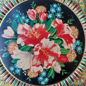 Vtg Mid-Century Gypsy Floral Biscuit Tin, Made in Holland image 6