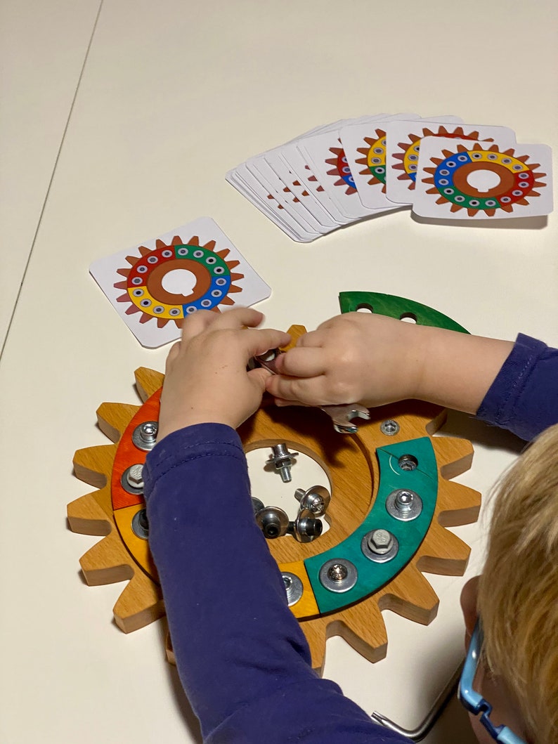 Montessori Screw Board for Kids,Busy Board Basic Skills Educational Sensory Toddlers Fine Motor Develop zdjęcie 2