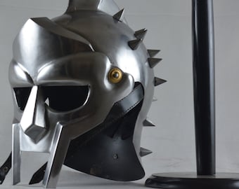 Details about   Medieval Maximus miniature Gladiator Iron Mini Helmet On Stand Table Decor Item 