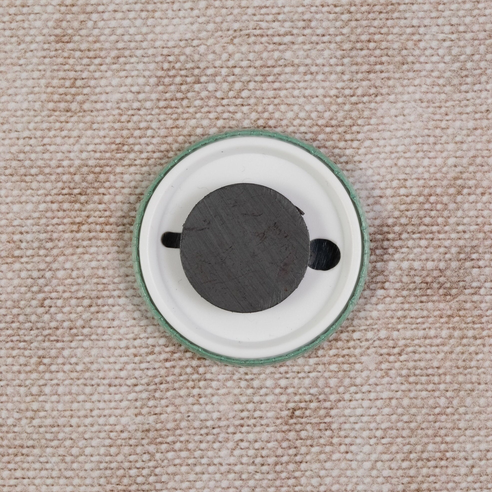 Heinz Tomato Ketchup Just Love It Button Badge / Keyring /