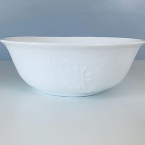 VINTAGE FTD Milk Glass Bowl Planter, 1979 FTD Embossed Floral Milk Glass Bowl, 7-1/2&quot; Diameter, Large Milk Glass Planter Flowerpot