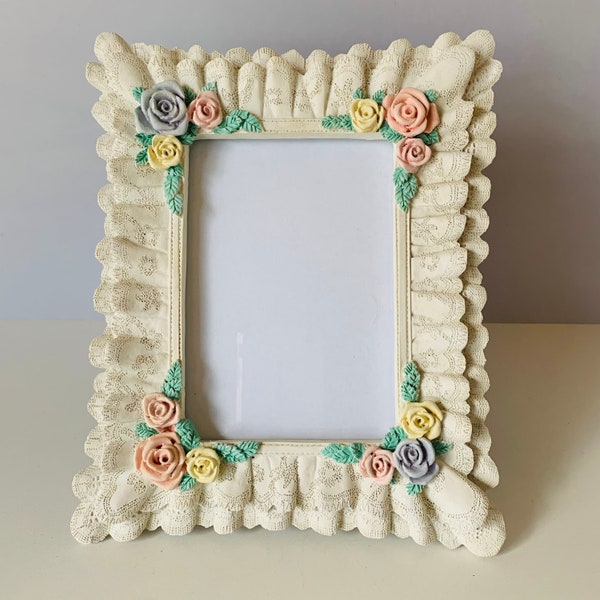 FIGI HANDPAINTED FRAME, Fugi 3D Resin Lace and Roses Resin Tabletop Picture Frame, 4x6 Photo, Pastel Roses Pink Blue Yellow, Flowers n Lace