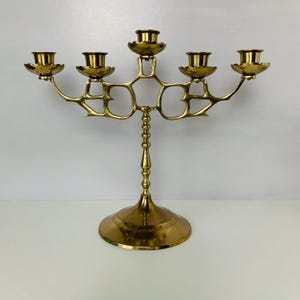 ELEGANT BRASS CANDELABRA, 5 Candle Taper Candleholder, Vintage Ornate Brass Candelabra, Five Arm 5 Candles Holder, Elegant Dining, 11&quot; Tall