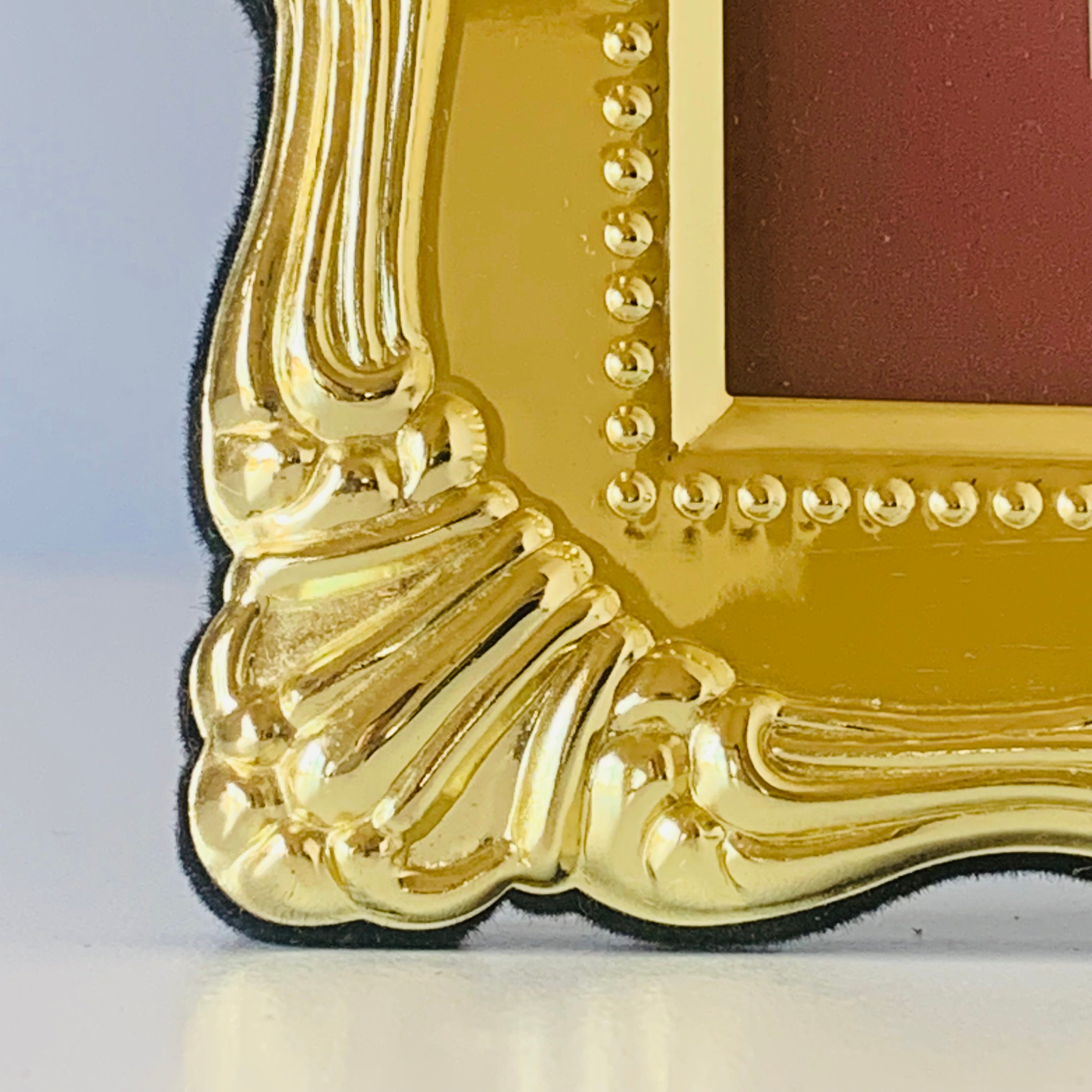 BRASS FINISH FRAME, Philip Whitney Ltd 5 BRASS FINISH FRAME, Philip Whitney Ltd 5