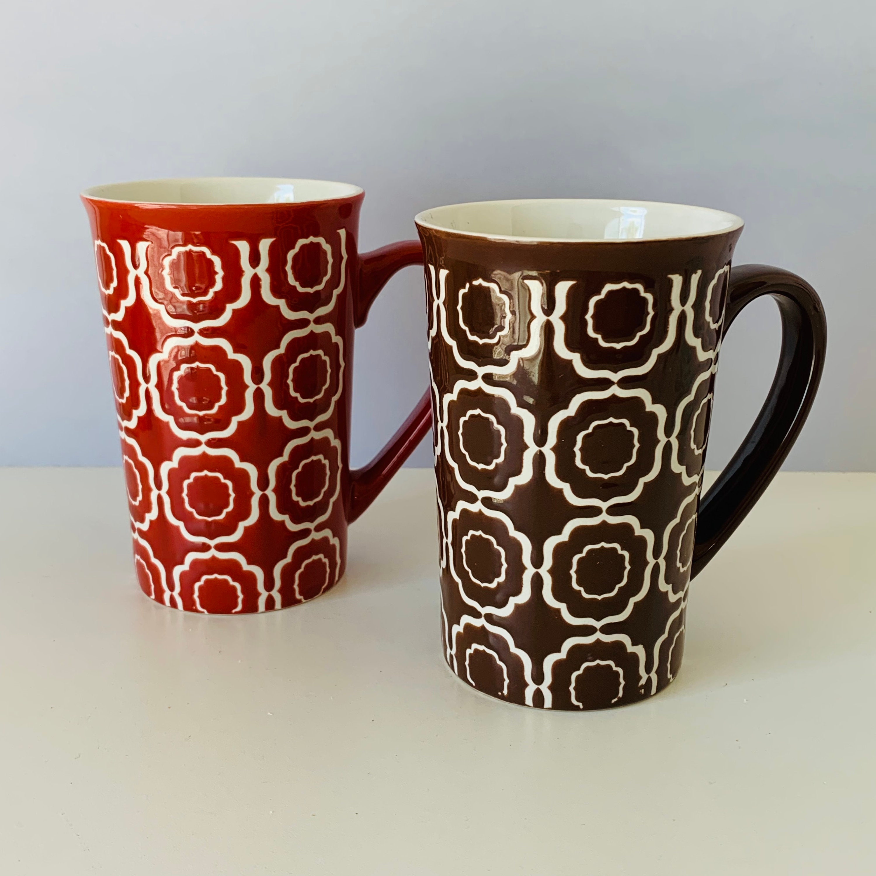 TABLETOPS MODERN TILE Embossed Ceramic Mugs, Brown Red Tall Latte Coffee  Cups, 2 Tabletop Avenue Modern Tile Handcrafted 5 Tall Cup Mug 