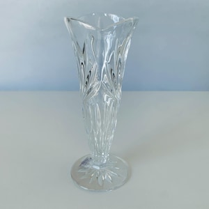 LEAD CRYSTAL VASE, Royal Irish 24% Lead Crystal Bud Vase Designed in Ireland Made Czech Republic 7&quot; Tall Footed Bud Vase