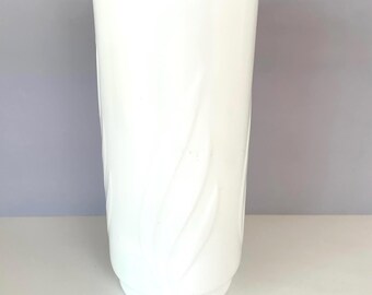 MILK GLASS CYLINDER Vase with Embossed Leaves, 7-1/4" Tall White Milk Glass Vase Planter, 3" Wide Mouth, Vintage Milk Vase, Wedding Decor