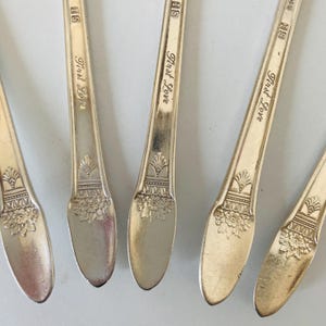 5 ROGER BROS DEMITASSE Spoons, 1847 Rogers Bros First Love 6 3/4 Long ...