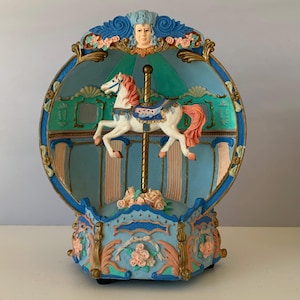 CAROUSEL HORSE MUSIC Box, Vintage Music Box, Plays Dedicated to the One I Love, Moving Horse Carousel Music Box, Girls Room Decor, 7-1/4&quot; T