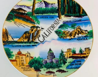 VINTAGE CALIFORNIA COLLECTOR Plate, California Souvenir Plate with Landmarks Tourist Sites, Hangable Porcelain Wall Art, Gold Accent