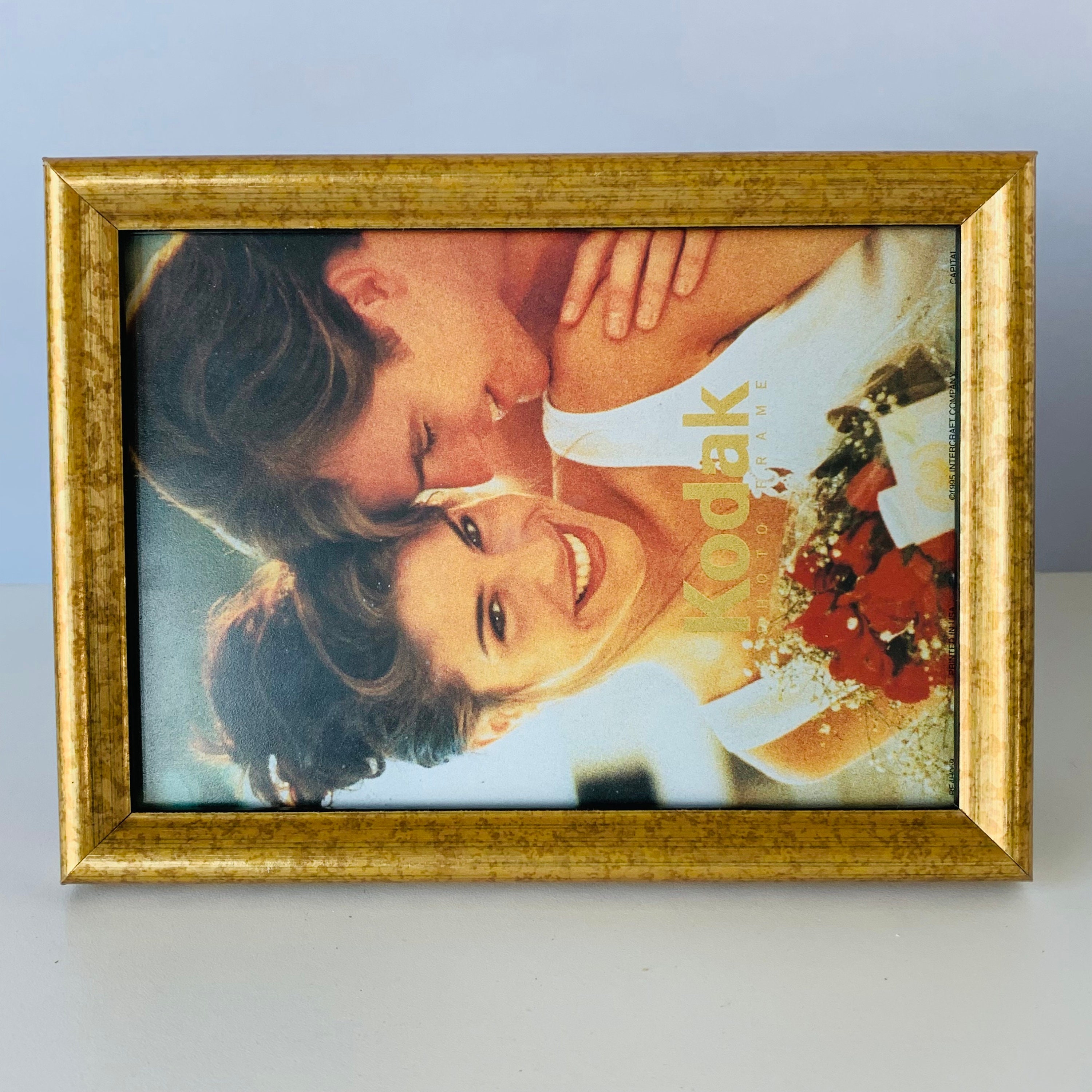 NON-GLARE PHOTO Frame, Intercraft 1995 Kodak Non-glare Glass NON-GLARE PHOTO Frame, Intercraft 1995 Kodak Non-glare Glass