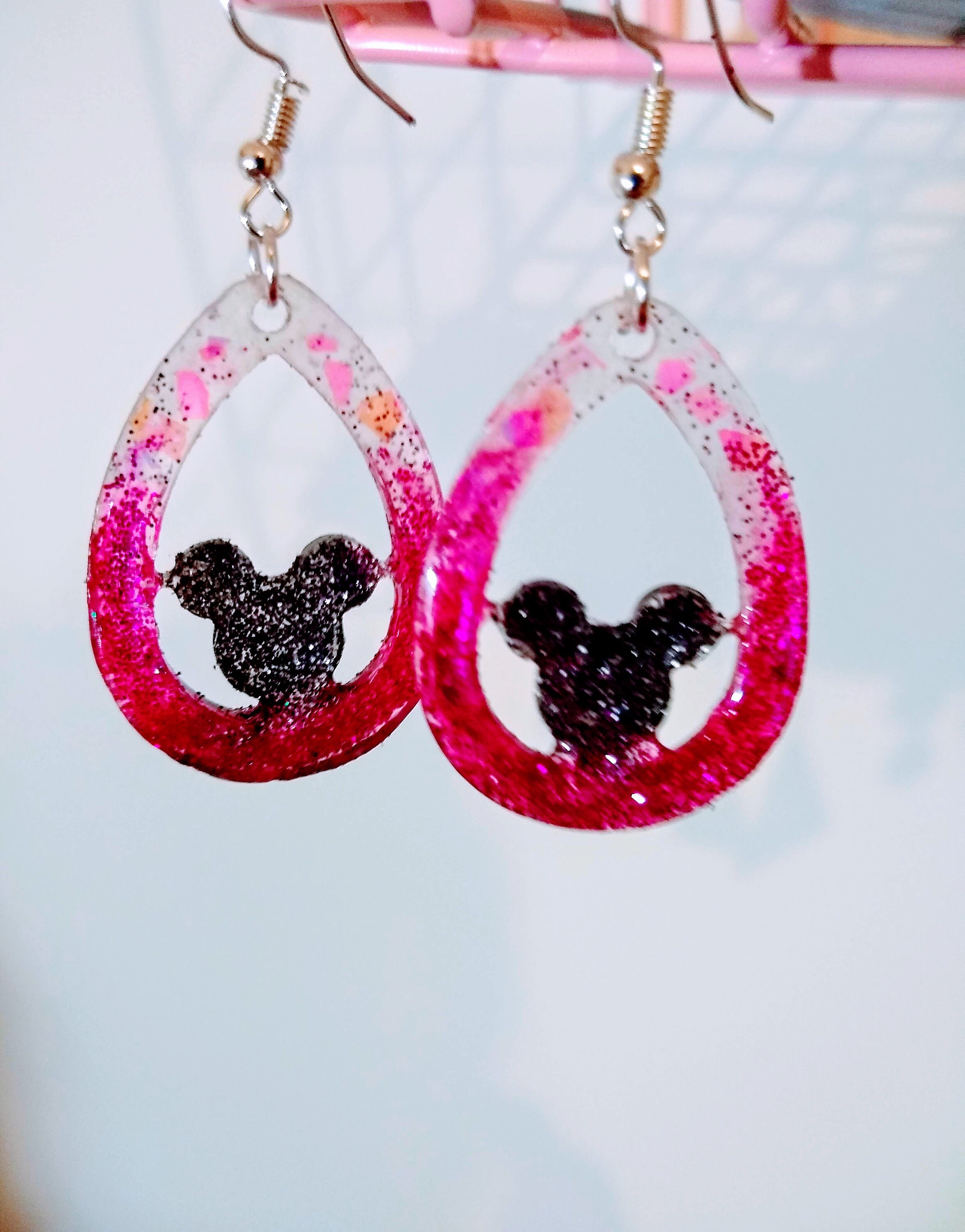 Minnie mouse earrings Dangle Disney earrings Minnie mickey Etsy