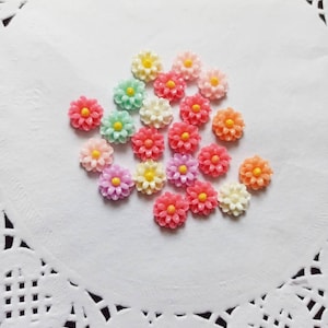 Small Detailed Flower Cabochons, Resin Rose Cabochons, 12mm Flowers, Flower Flatbacks, Rose Shaped, Red White Blue Green Pink Black