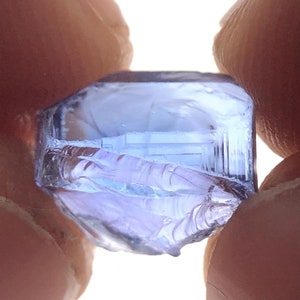 Zeldzaam groenblauw paars geel zoisiet ruw tanzaniet, 5 karaat meerkleurig tanzaniet ruw, onverwarmd ruw tanzaniet, tanzanietkristal