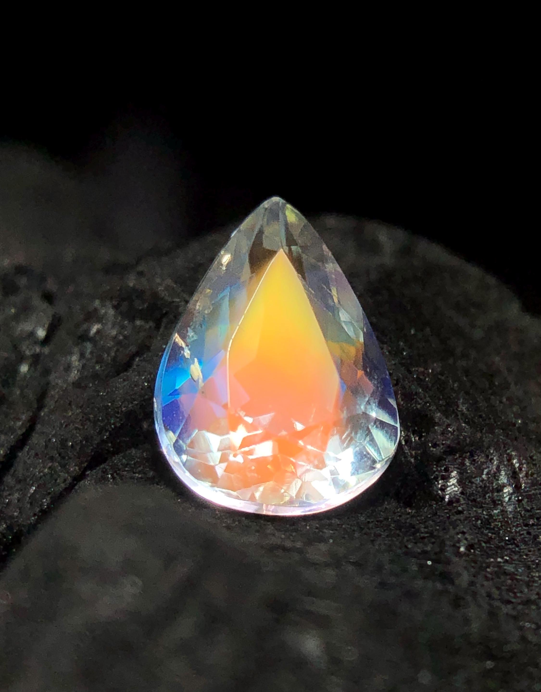 ムーンストーン ムーンストーンキャッツアイ(宝石名ムーンストーン・キャッツアイ