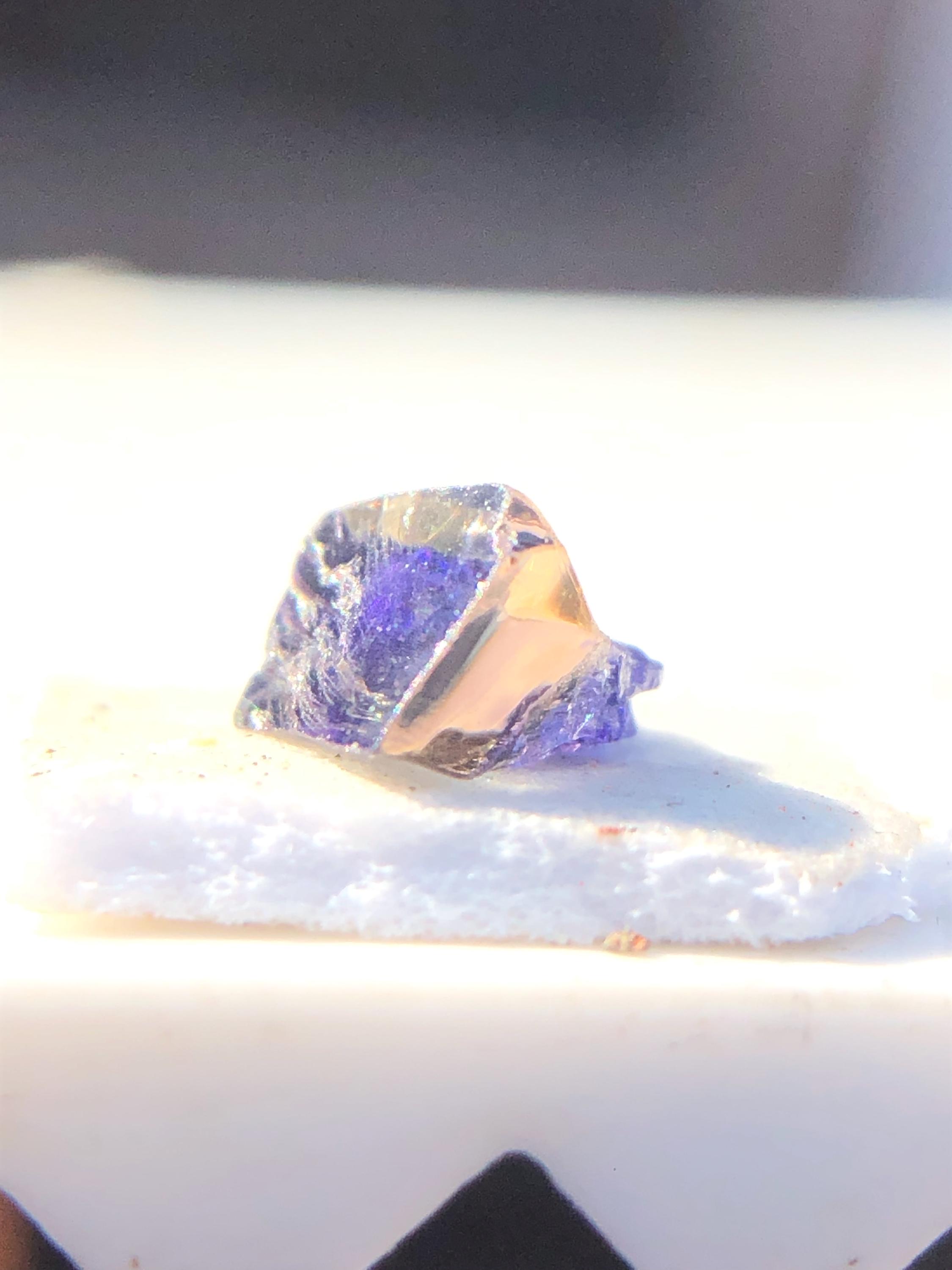 天然未処理タンザナイト原石、ルースゾイサイト結晶（5.30×4.90mm