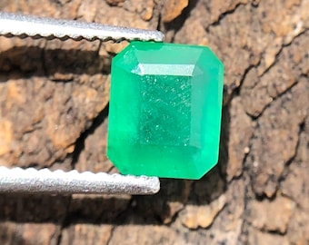 Natuurlijke groene achthoekige smaragd, 0,90 karaat gefacetteerde edelsteen