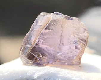 Rare Pleochroism Natural Tanzanite Rough | 3 CT. Green Purple Blue Yellow Zoisite Crystal | Uncut Raw Gemstone for Jewelry & Collectors.