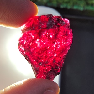 Red Garnet Rough, 54.75 Ct Pendant Size Garnet Rough, Natural Red Garnet Crystal, Loose Garnet Raw, Stunning Garnet Rough Garnet For Jewelry