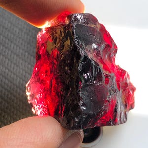 Natural Red Garnet Crystal | 159 Carats Garnet Raw | 28x25 MM Garnet Crystal | Healing Rough | Garnet Rough For Collector&#39;s.