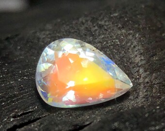 天然マダガスカル ムーンストーン、レインボー ムーンストーン