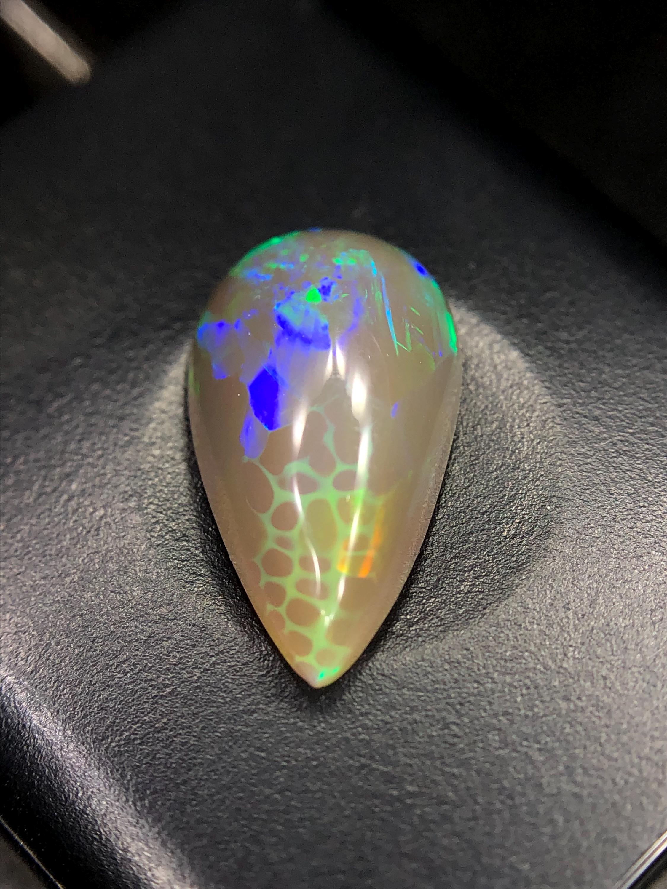 20 x 12 MM 天然エチオピアオパールペア、ブルーグリーンファイア付き