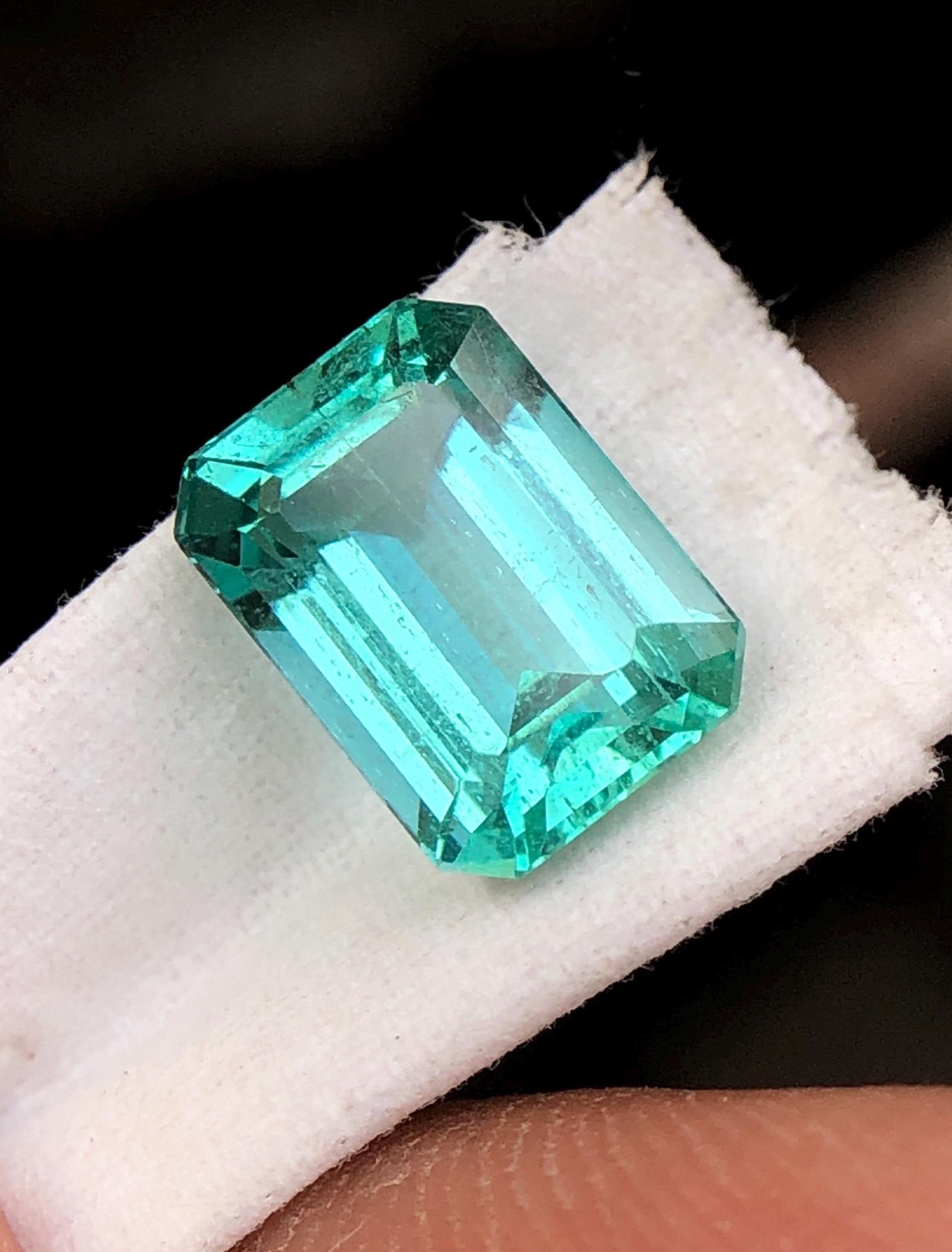 IGI Certified Mint Green Emerald, Loose Octagon Zambian Gemstone