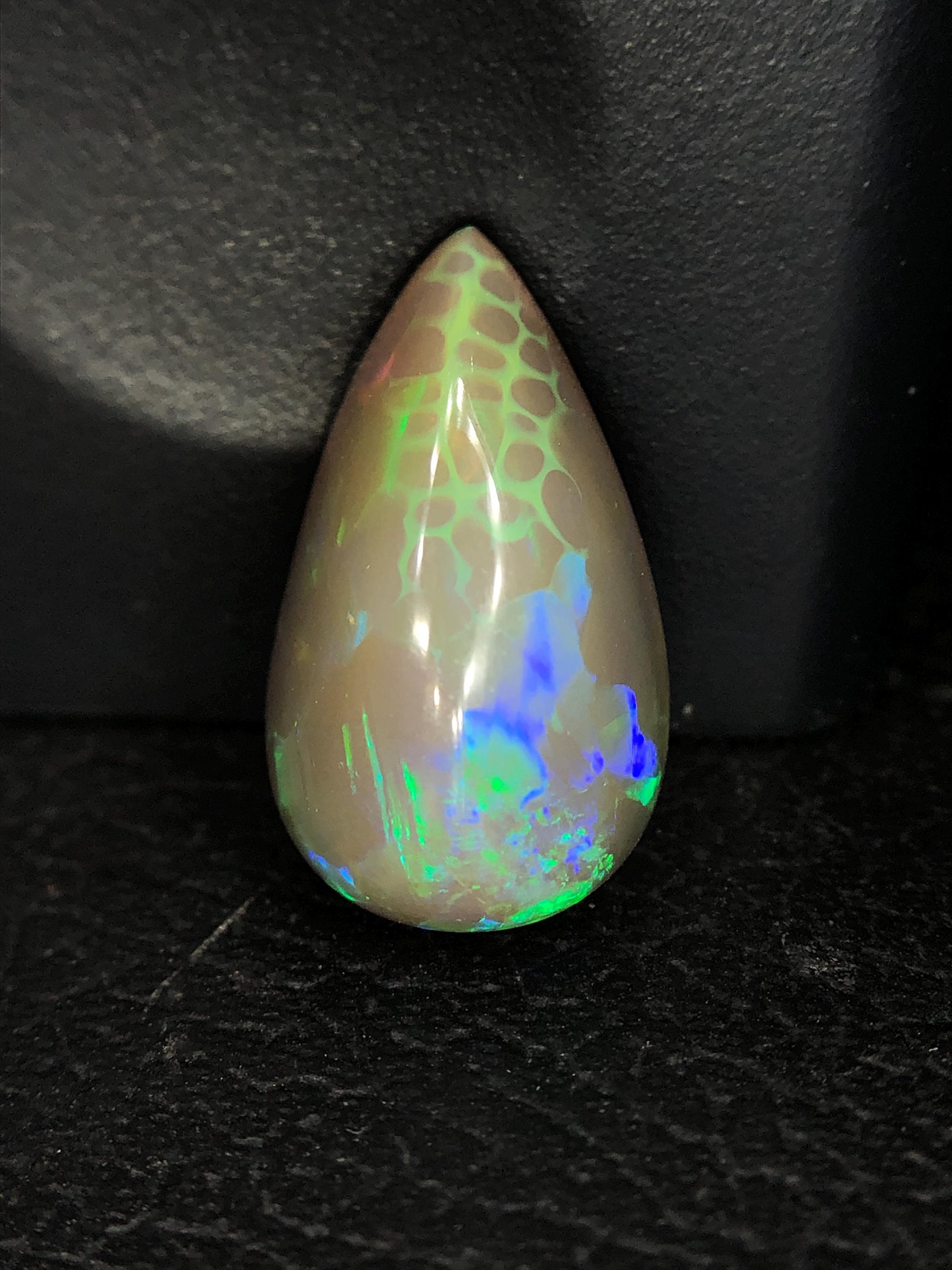 20 x 12 MM 天然エチオピアオパールペア、ブルーグリーンファイア付き