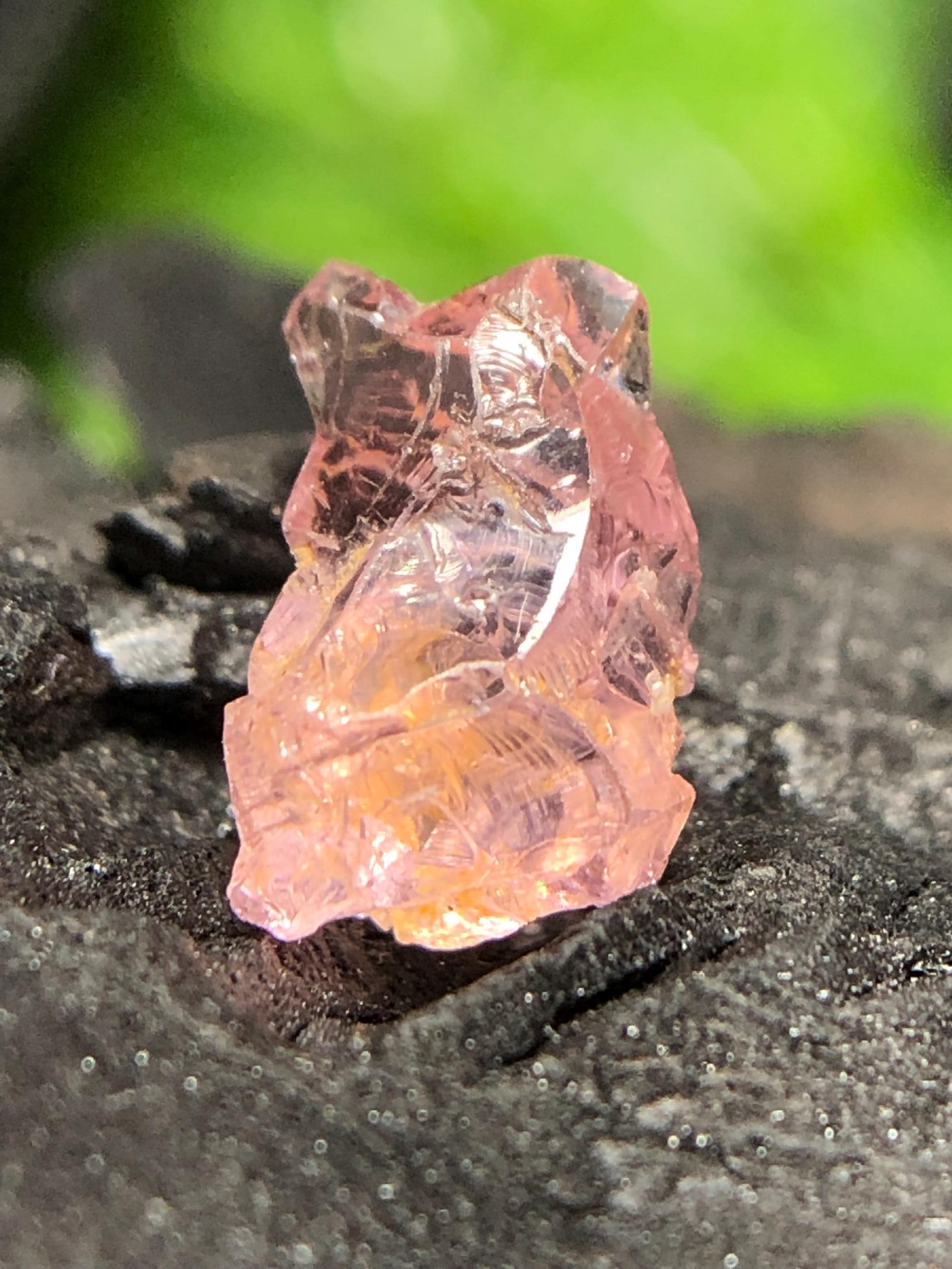 天然ベビーピンクスピネル原石、スピネル標本結晶、ジュエリー製作用