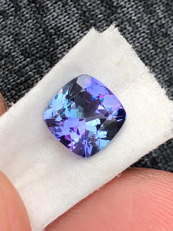 ゾイサイト パープル グリーン ブルー カラー タンザナイト マルチ