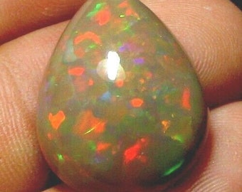 9.80 carats! Brilliant Giant Gem Welo Opal RED-GOLD-GREEN